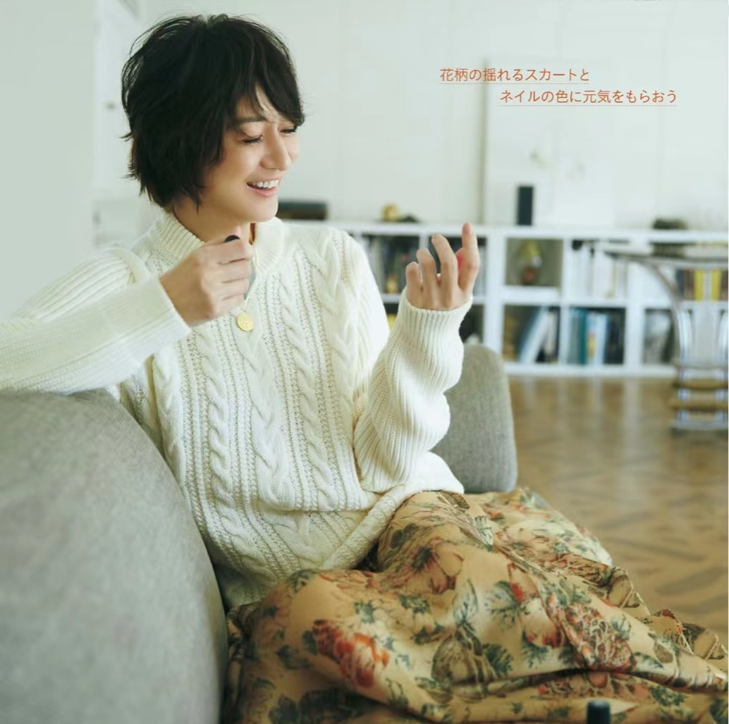 过年穿“白色”，讲究女人都有哪些套路？3招必杀技，招招提衣品