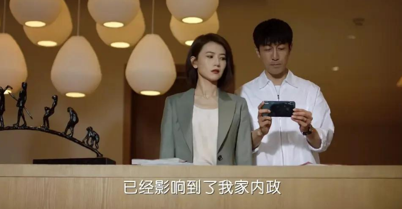 《完美伴侣》今晚开播，高圆圆复出之作，湖南台开年大剧来了