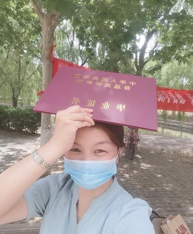18年前，被冒名顶替上大学的河南农村姑娘王娜娜，至今没等来道歉