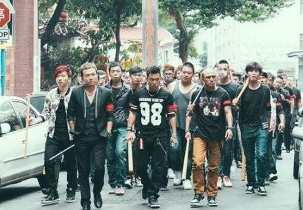 10年前东北校园致命篮球，父母为给儿子撑腰：使劲砍我不差钱