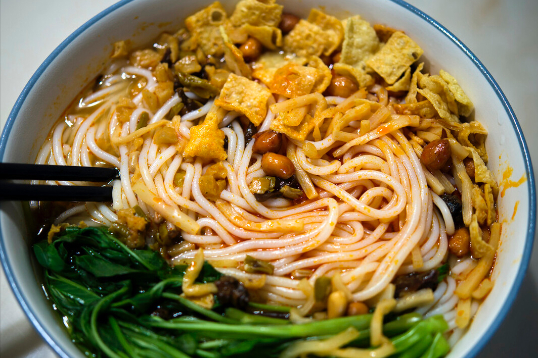 香芋扣肉，佛跳墙，鸡茸金丝笋，沙县扁肉，武夷山醉仙泥，老友炒粉，白斩鸡，八宝饭，蒸鸡，桂味牛乳粥。