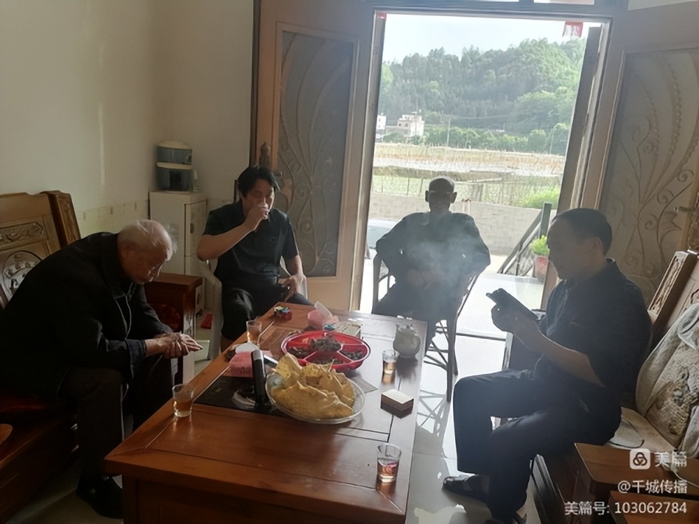 劉庭華：孝路長旅赤子情