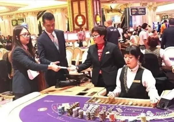 “小赌王”洗米华的黑金帝国和后宫风云
