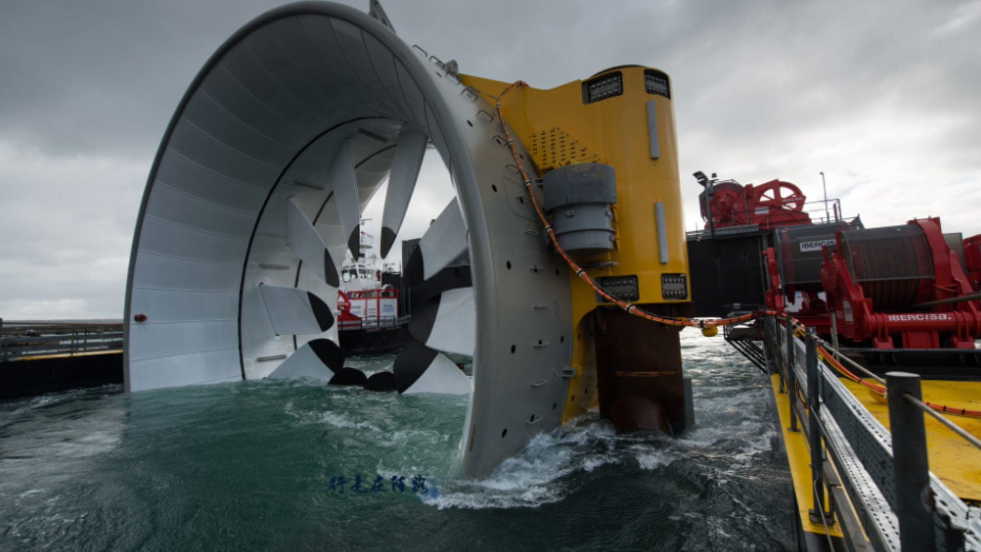中国又一技术突破，建在海底的发电站，它是如何发电的？
