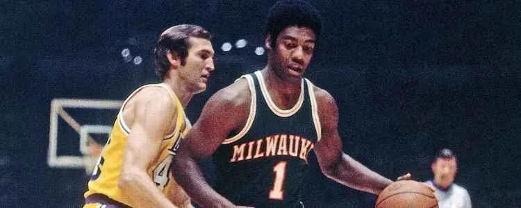 nba上有哪些传奇(NBA75周年：76位篮球传奇人物排名)