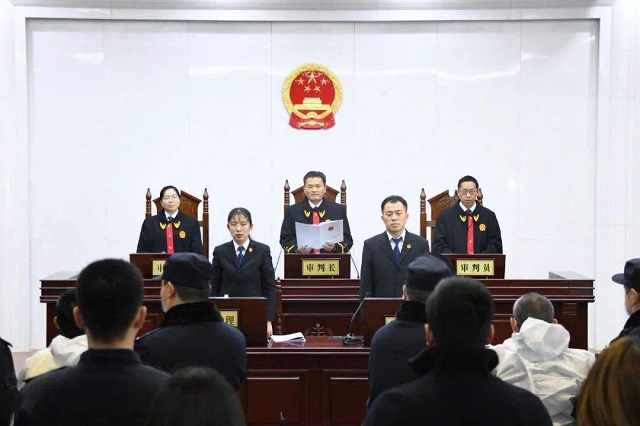 2020年，江苏两位民警被杀，凶手法庭上嚣张辩解：我是正当防卫