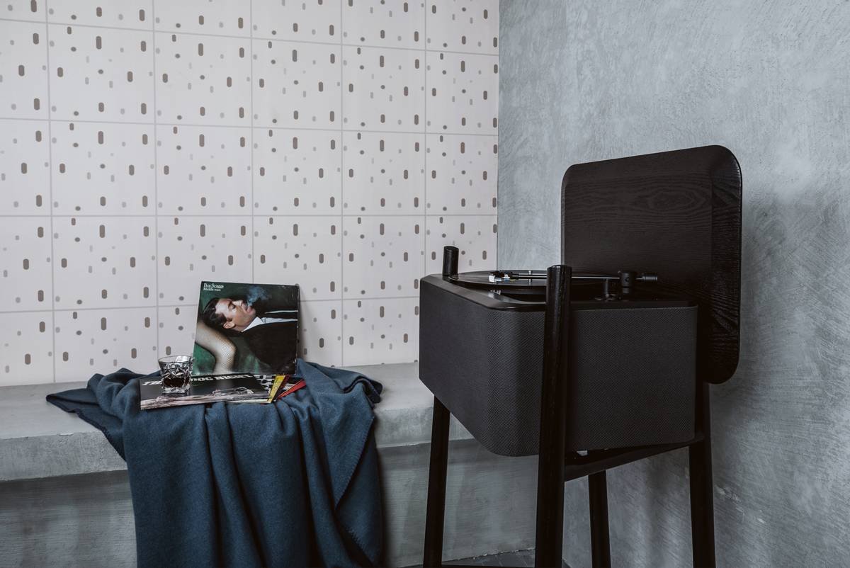 高品质家居Hi-Fi黑胶唱机，HYM-ROOT直立式创新出圈