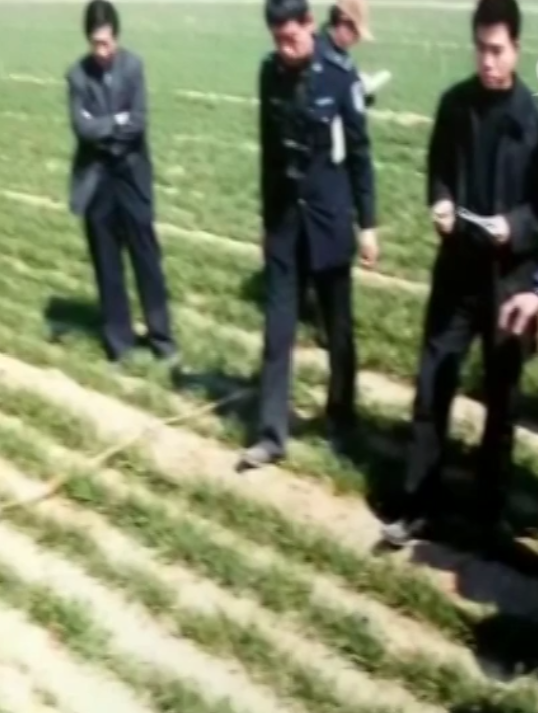 2005年，荥阳市公安局抓获了一名可疑男子，竟牵扯出一桩惊世冤案