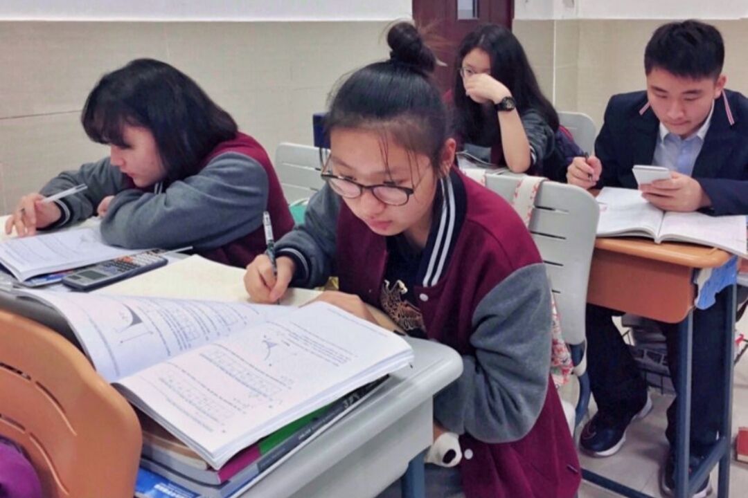 高考生满分作文《酒》，全文只字未提一个酒，却让读的人醉了心脾