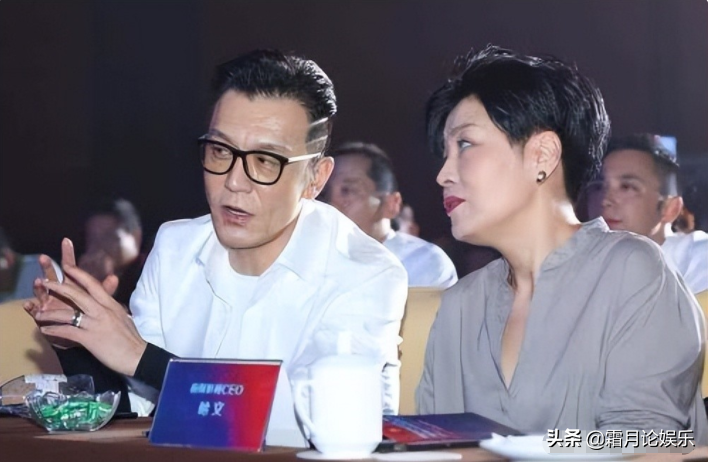 李咏病逝4年了，遗孀哈文的选择令人泪目