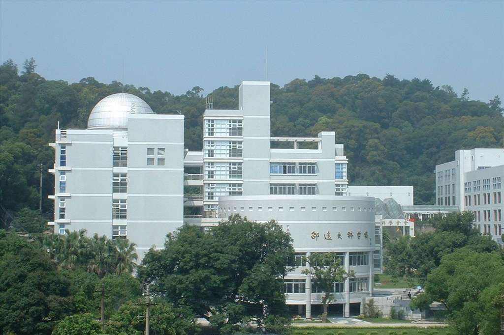 地理科学类专业：原来属于理学门类，毕业后不当老师还有出路吗？