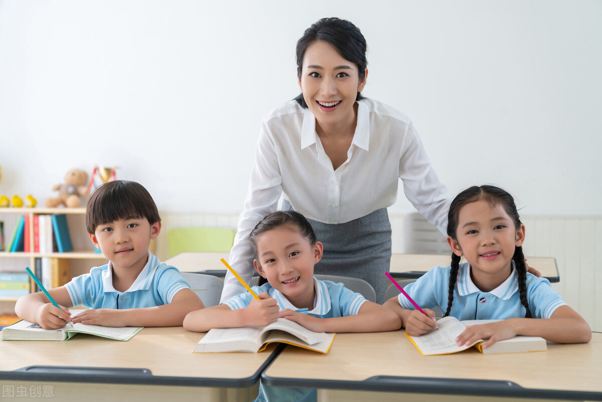 让各科老师做高考试卷，他们会拿满分吗？高中老师回答：很难