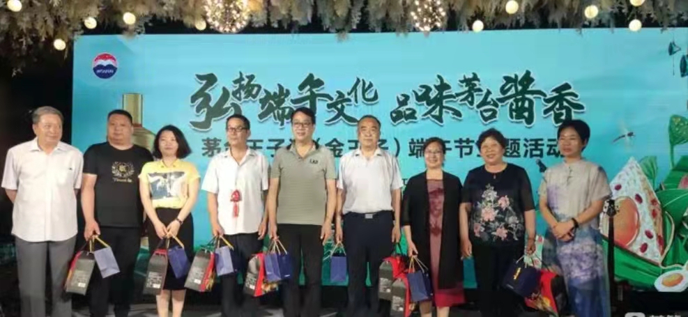 ������������Ṥ���������ľٰ칫���˶��������