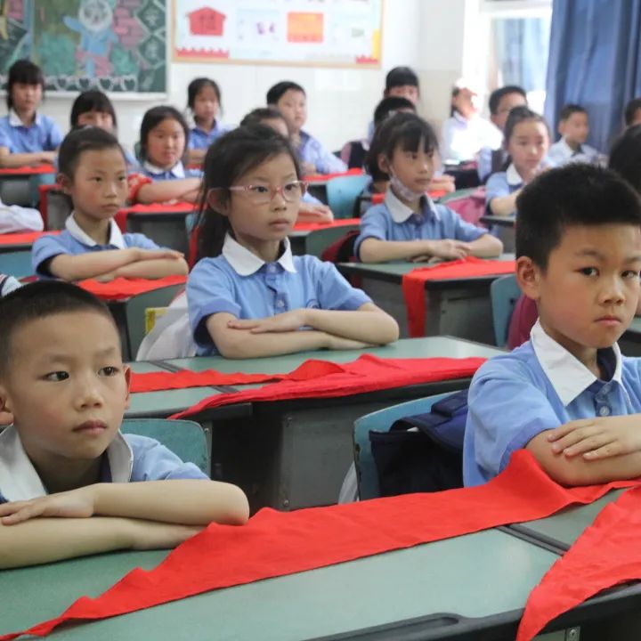 发扬劳动精神 争做先锋少年｜记川大西航港实小劳动技能大赛活动