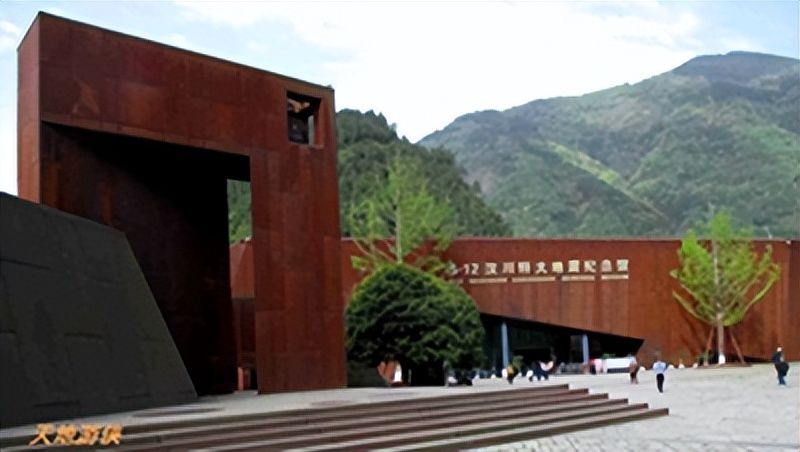 川西北行三：晨凭吊地震遗址双流览黄龙溪（图文）