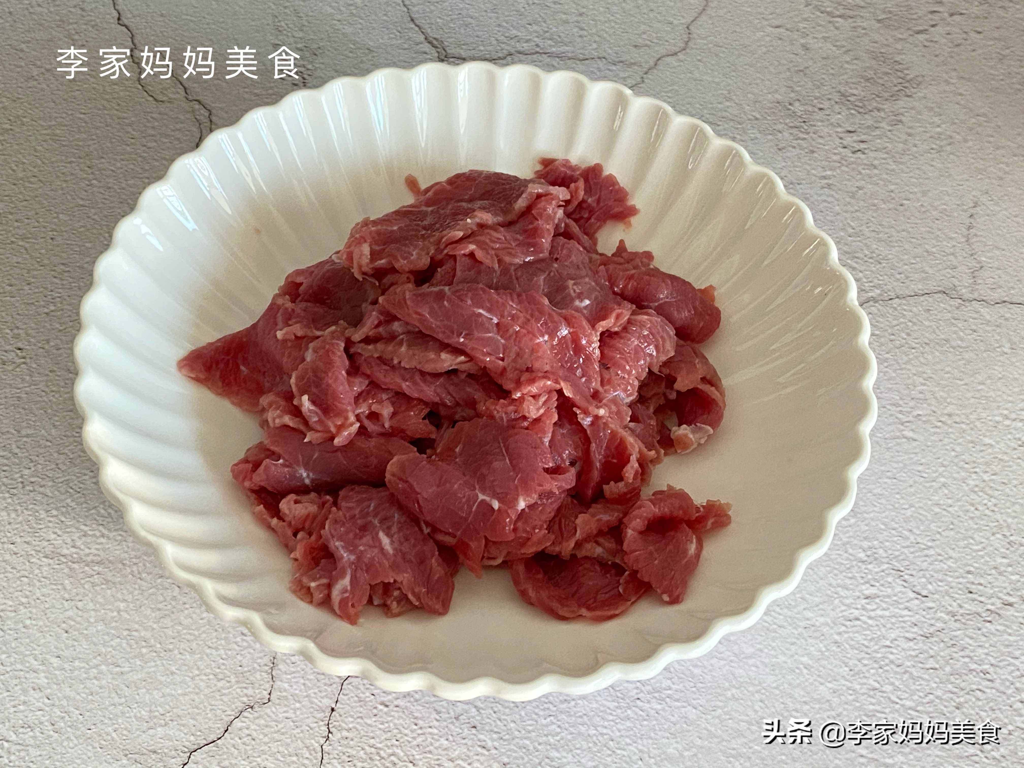 煮牛肉，别急着下锅，多做2步，肉嫩汤鲜无腥味，营养又解馋