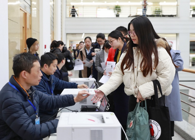 上海选调高校名单，对本土院校不偏心，一流学科院校有专业限制