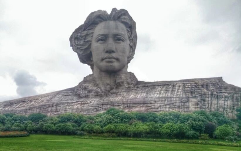 橘子洲头迎来2021年第一场雪，与春夏秋季橘子洲头有什么不同？