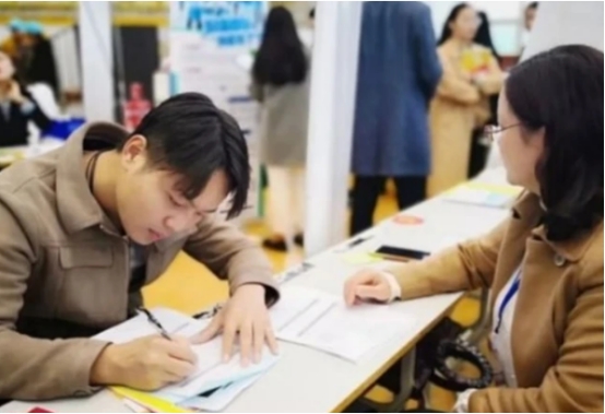 考研“高校”不是唯一出路，科研院所一样吃香，未来就业更有优势