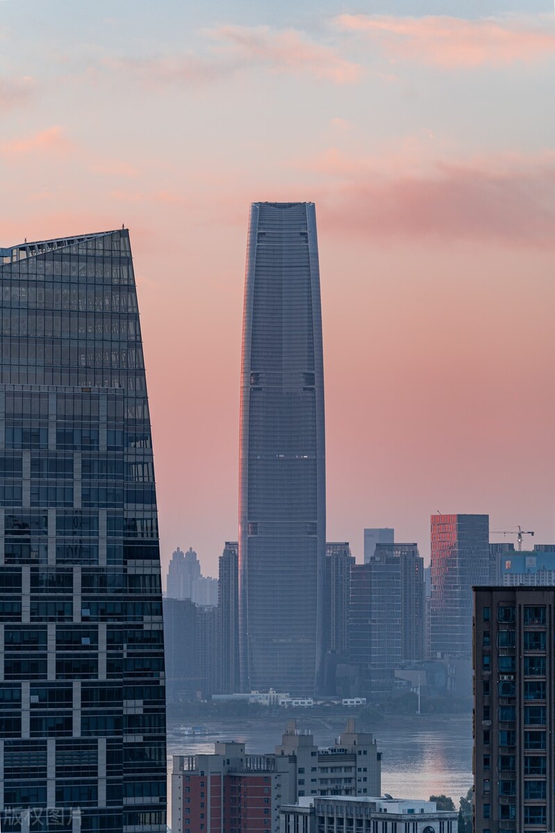 2022年中国二十大摩天高楼——东部地区几近包揽