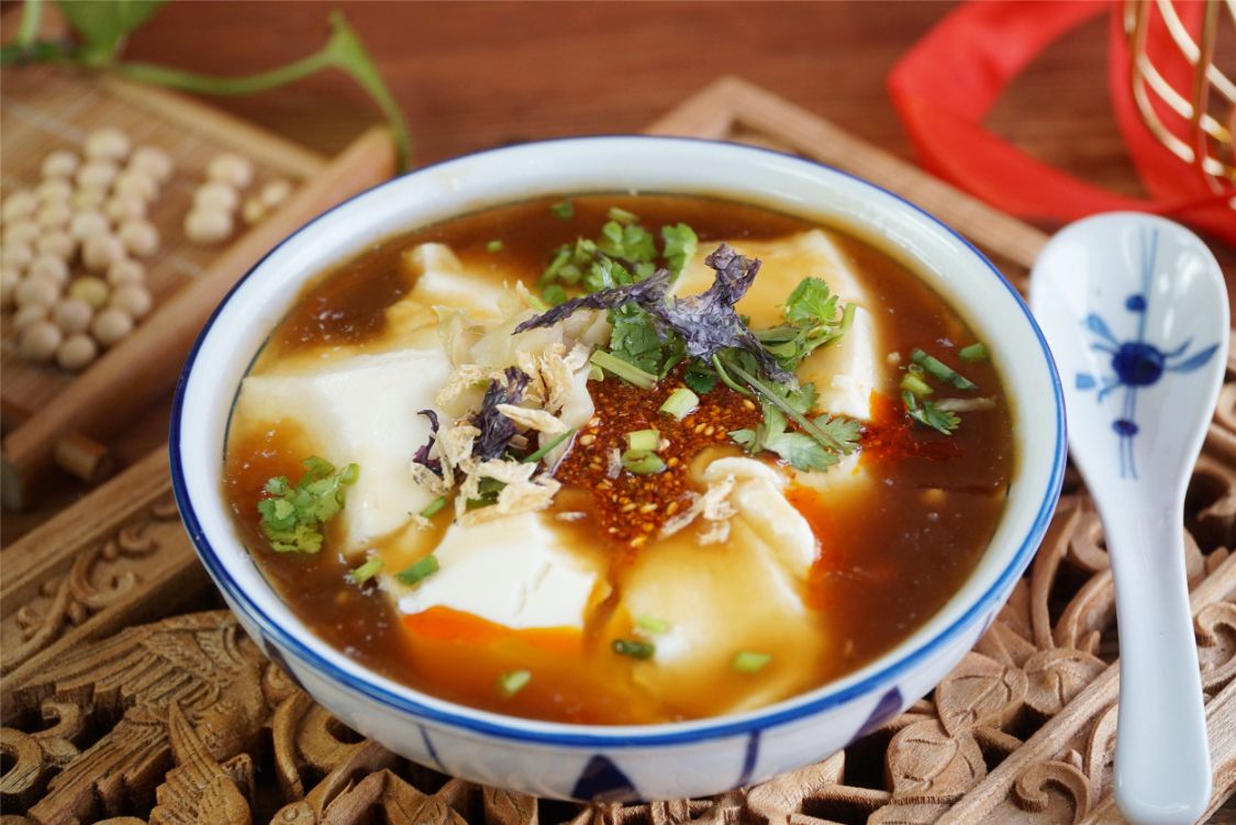 豆腐脑不用出门买，一碗黄豆做3碗，好吃简单，早餐全家吃饱吃好