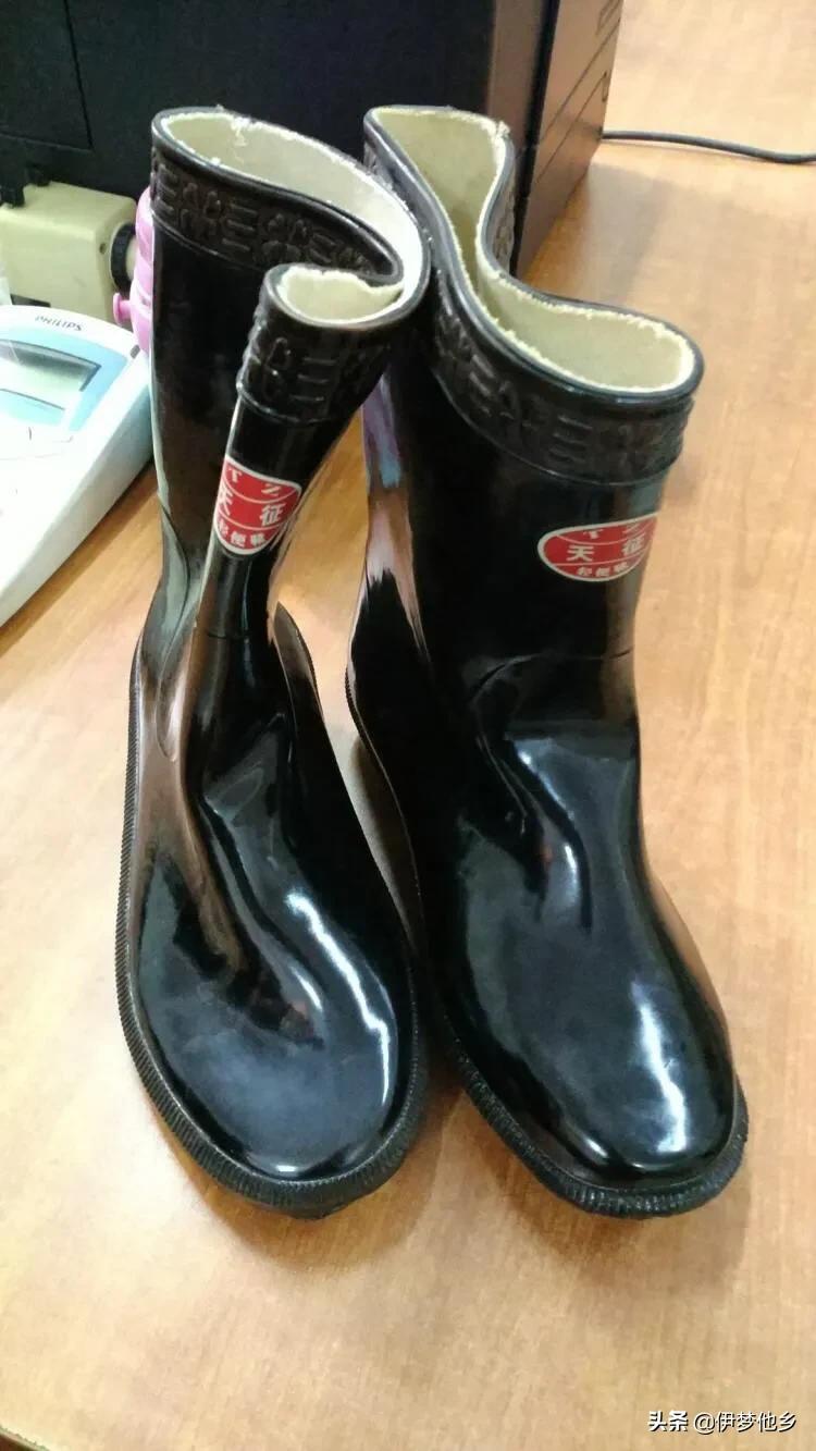 年少时破灭的小小梦想——雨鞋的故事