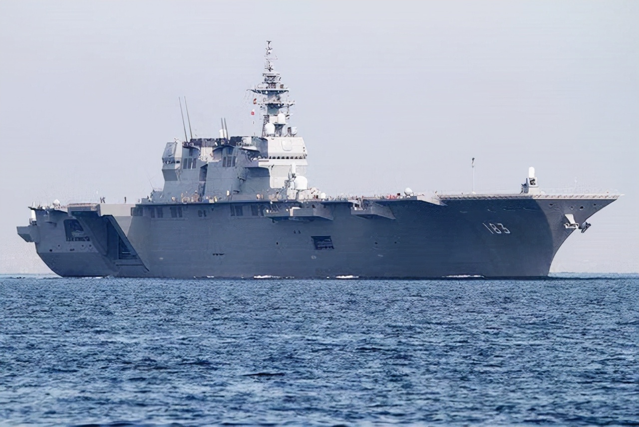 2022中日水面舰艇对比，现代海战中谁输谁赢？