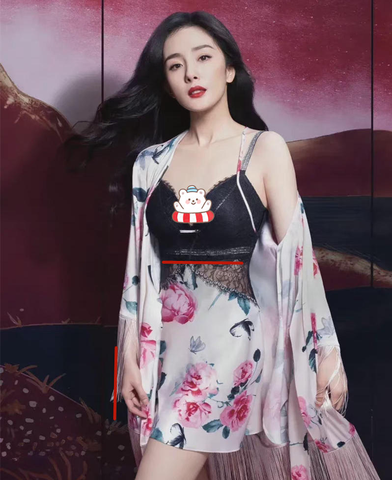 "其实,饭姐一直都知道女明星们身材很好,基本个个腰细腿长.