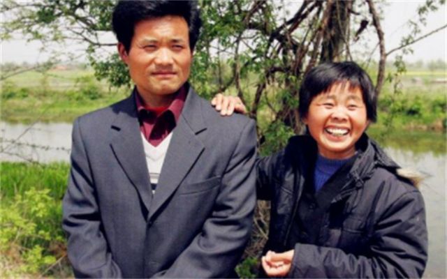 1998年，湖北男子因杀妻被判15年，7年后亡妻突然回家，怎么回事