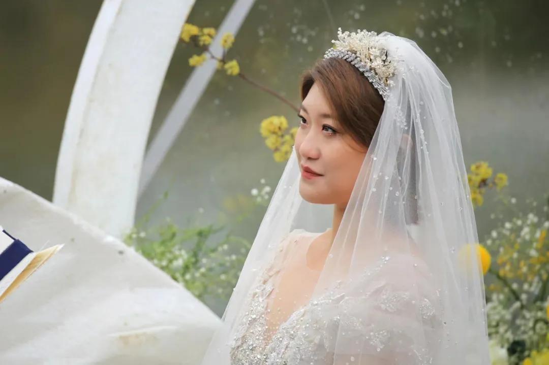 朋友妈妈跟我说：你事业这么好，再长得好看一点都不行，全是事