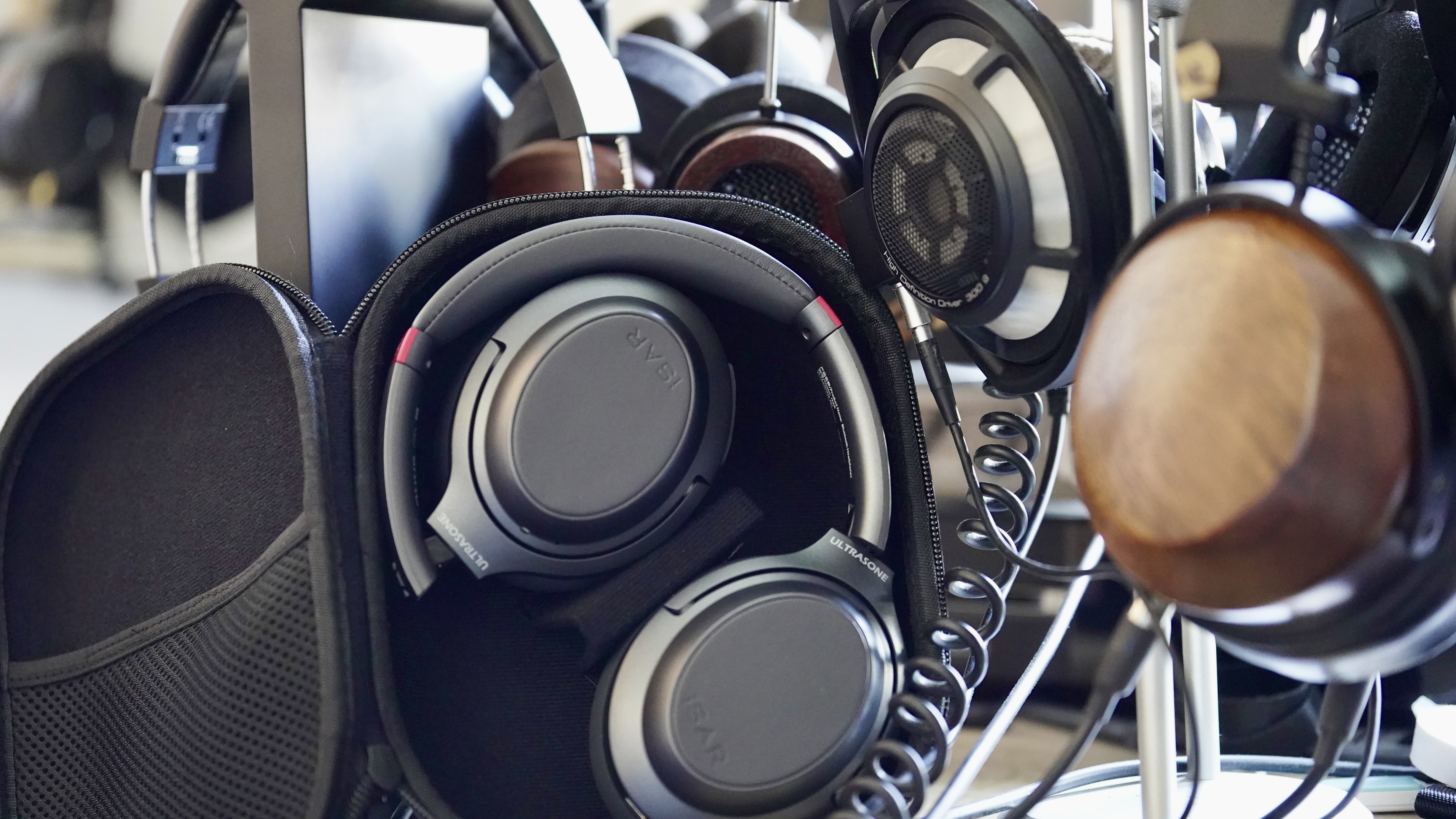 真正德国顶级HiFi耳机大厂发布无线耳机与游戏耳机！老烧深度评测