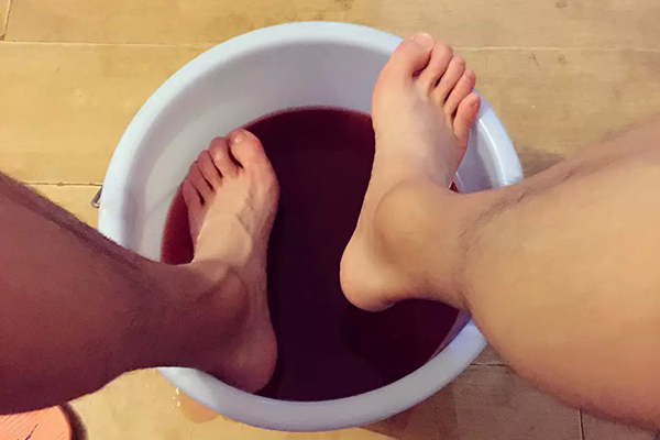 明明很困，为何半夜总是自然醒，多半是这2处堵了，要想办法疏通