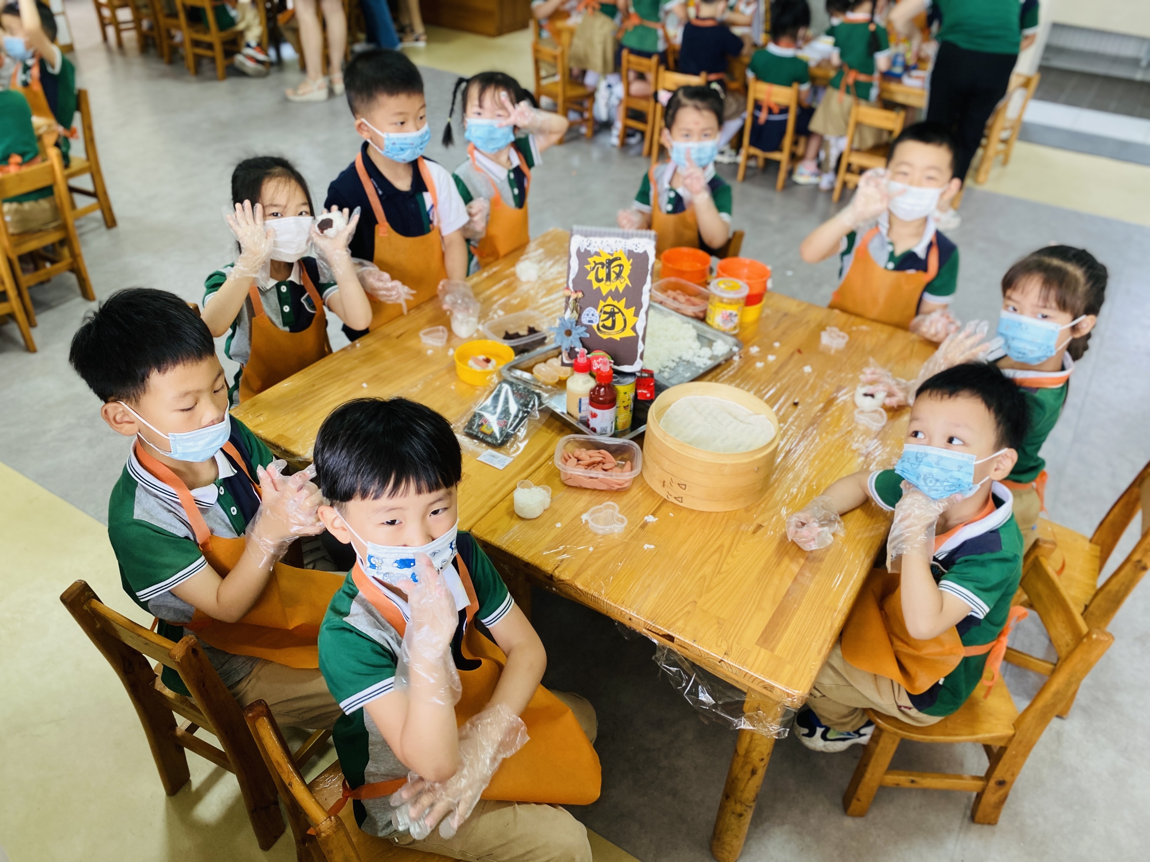 德阳市第一幼儿园开展以“品”美食“慧”生活为主题的活动