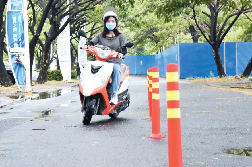 电动车、三轮车、四轮车怎么上牌、考驾照?如何收费?一看便知