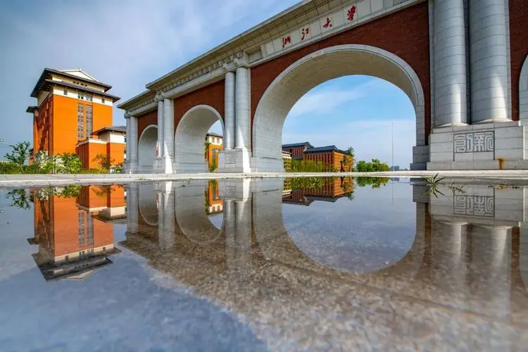 浙江大学医学院分数线（浙江大学近3年硕士研究生招生复试基本分数线）