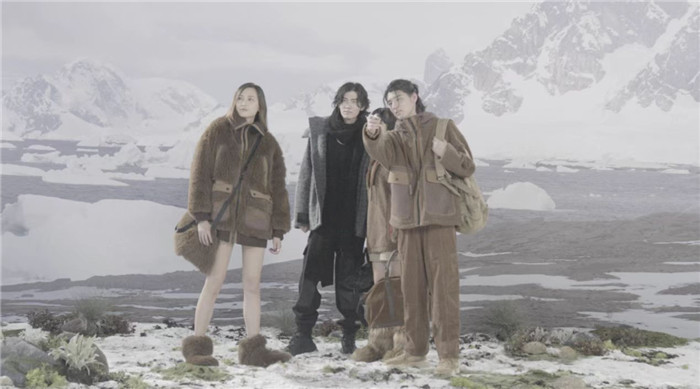 世界尽头的至纯至净——RICO LEE携手YKK亮相2022数字上海时装周