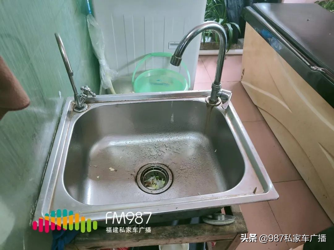 福州一小区业主不满：这家店凭啥能开？