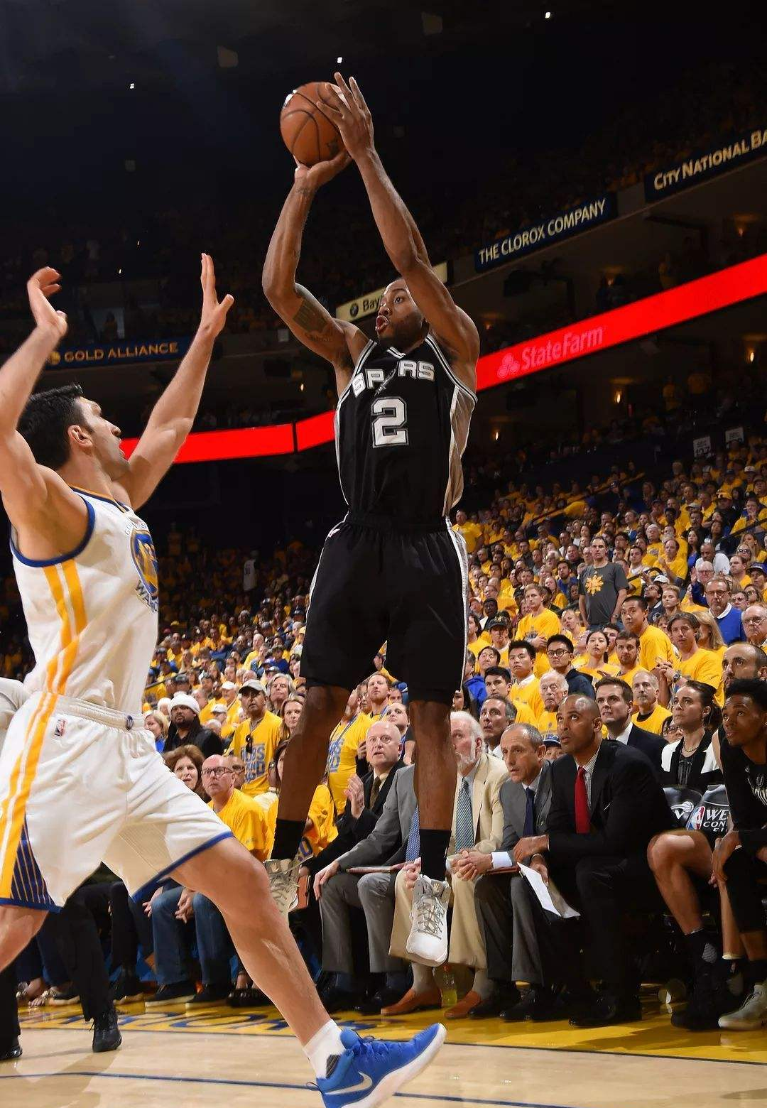 垫脚渣渣摇头库,追蛋格林书包杜)