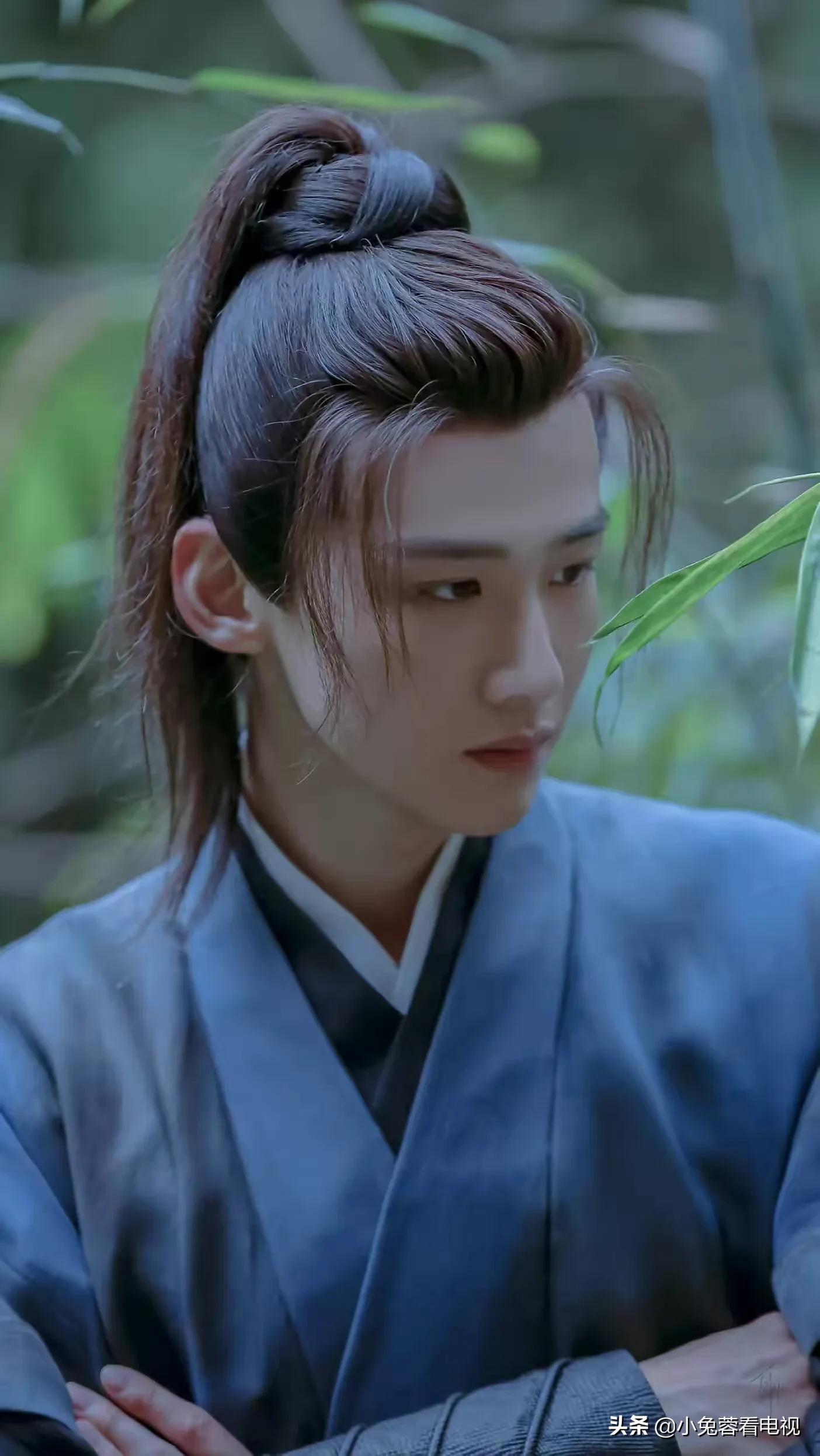 白敬亭现身横店拍摄《长风渡》定妆照拍摄