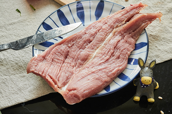 古语：“鱼不蒜，牛不韭，肉不姜”，指的是啥？如今还适用吗？