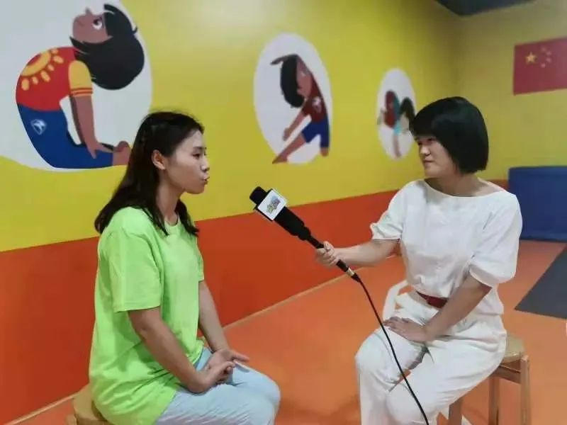 南昌的“灵魂摆渡人”：我看到了985毕业生的压力和艺人容貌焦虑