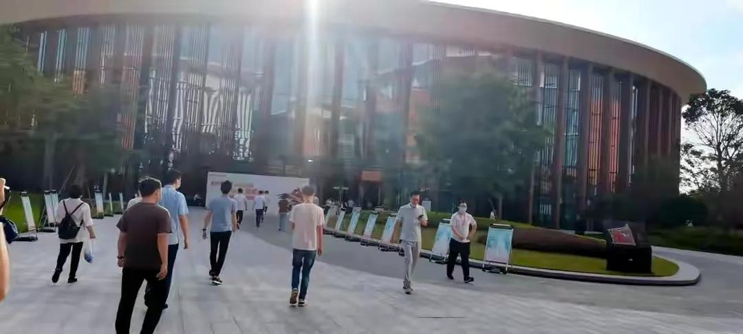 在华为两年的普工经历感受，华为的成功不是谁想学就能学得来的