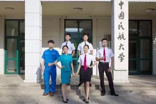 国内3所提档线不高的大学，发展前景好，毕业有机会获得铁饭碗