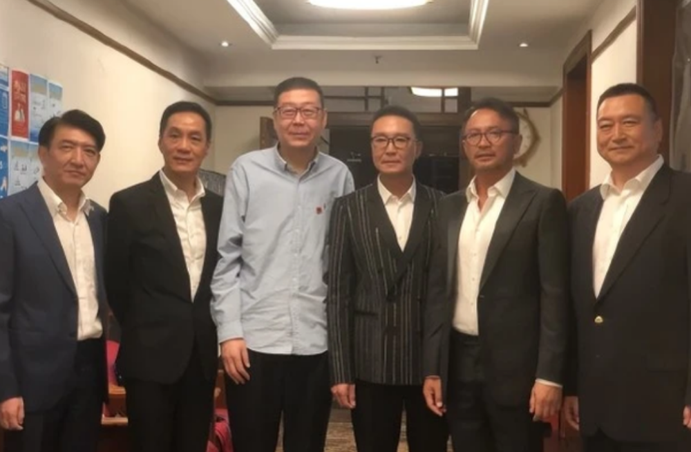 27天之内16位名人相继去世，最小者仅18岁，有2人同一天离世