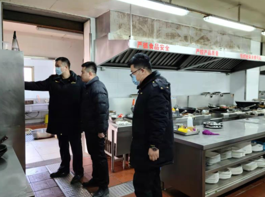 即墨区市场监管局提前规范“年夜饭”就餐安全