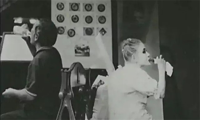 日本烟花女子74岁仍站街，街头60年一直拉客，却备受日本人尊重