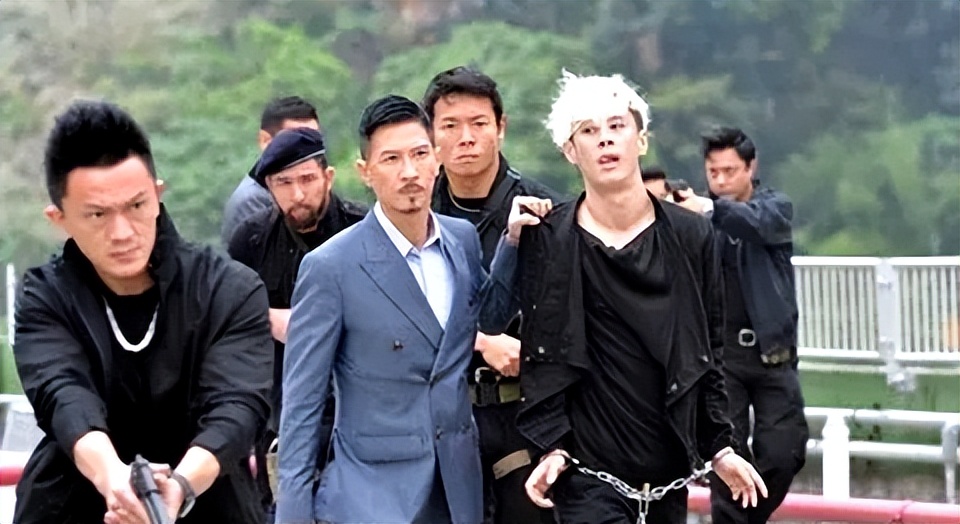 扫毒电影中三兄弟的天台经典对话，有多少人过目不忘