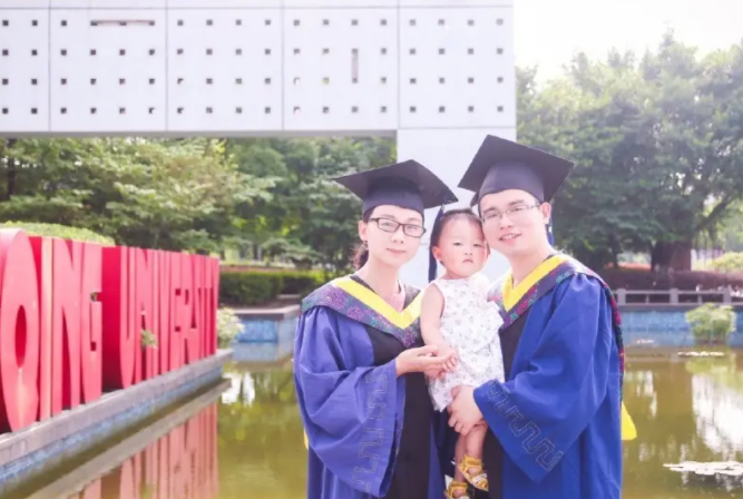 男生的话“刺耳”又现实：读过大学和没读大学的女生，差距摆在那