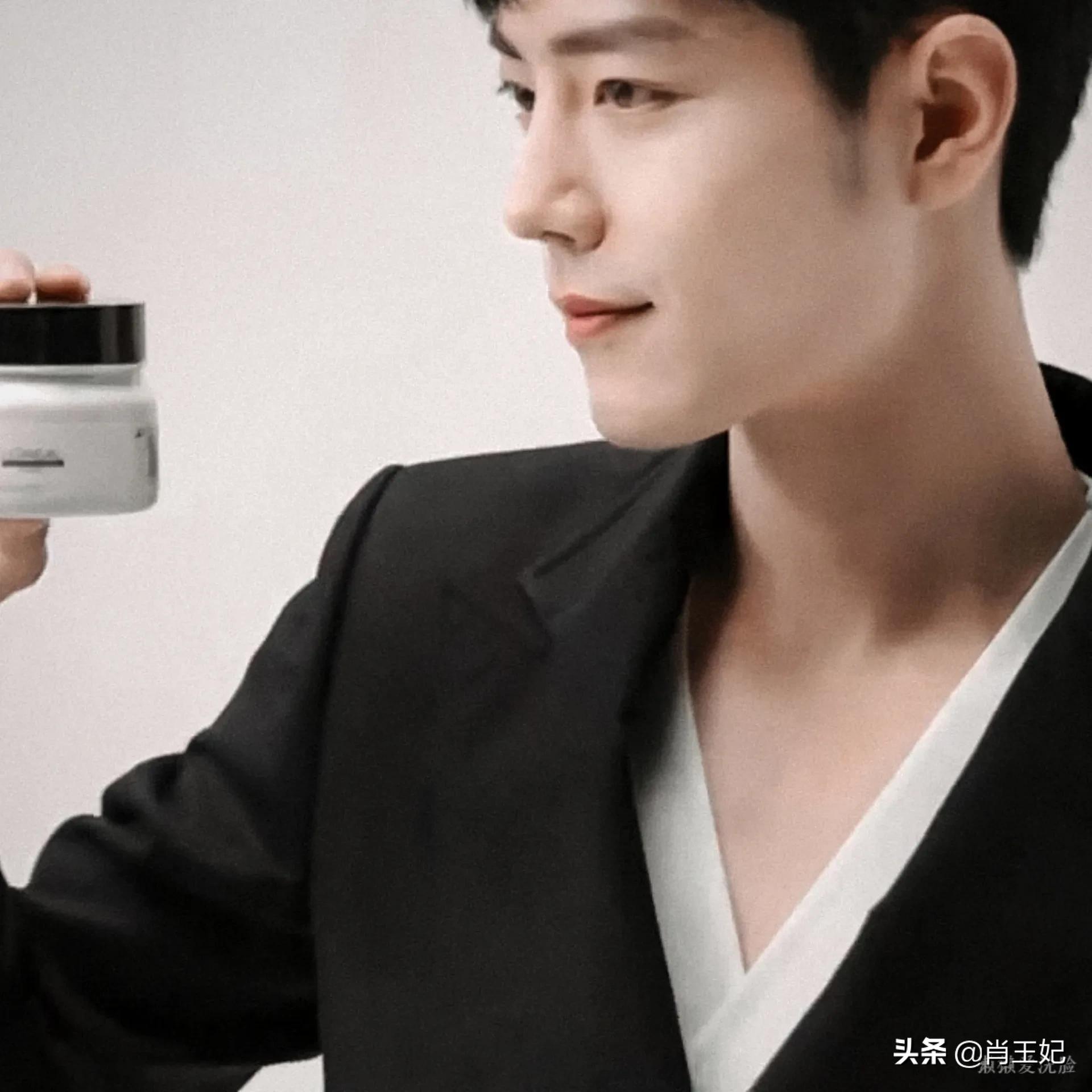 肖战这套图我真的存了好多次