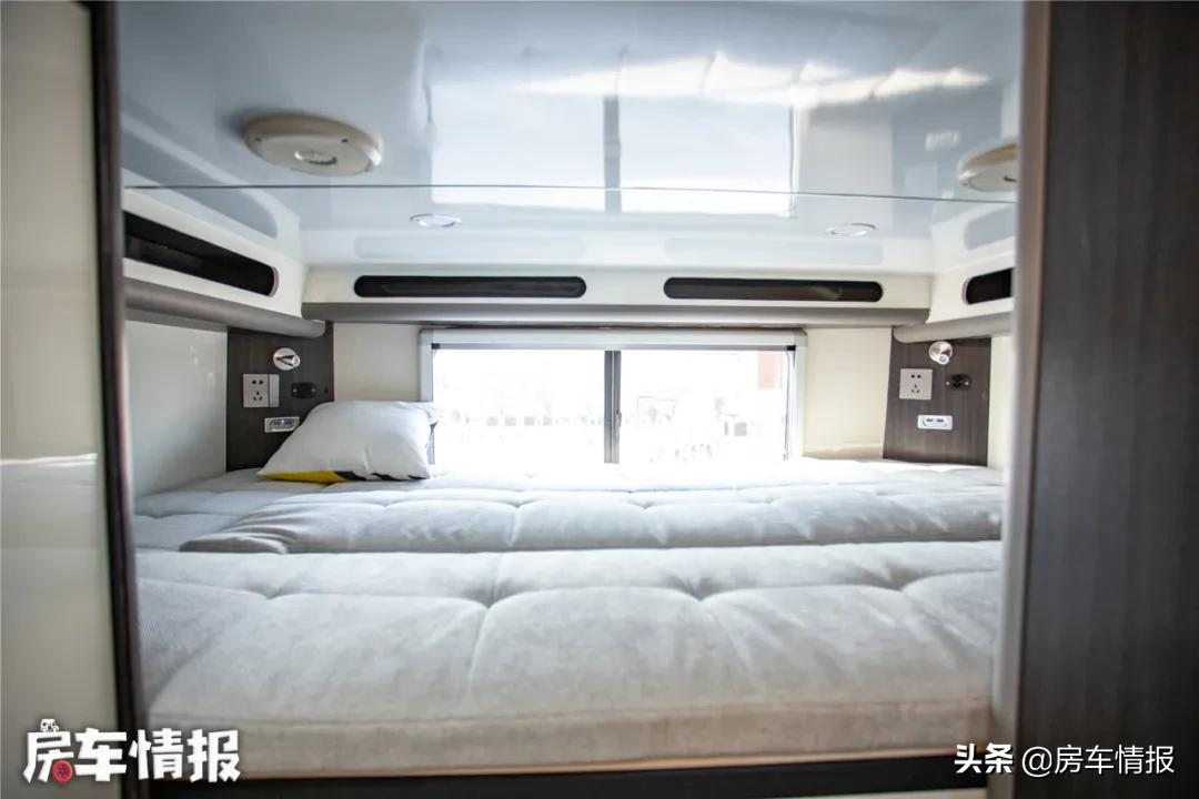 首款东风超龙巴士房车!号称同级别空间之王,20多万性价比不错